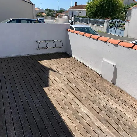 Confort En Mezzanine A 20mn A Pied Du Centre-ville Avec Tv Et Wifi La Rochelle (Charente-Maritime)