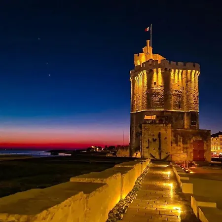 Appartamento Confort En Mezzanine A 20mn A Pied Du Centre-ville Avec Tv Et Wifi